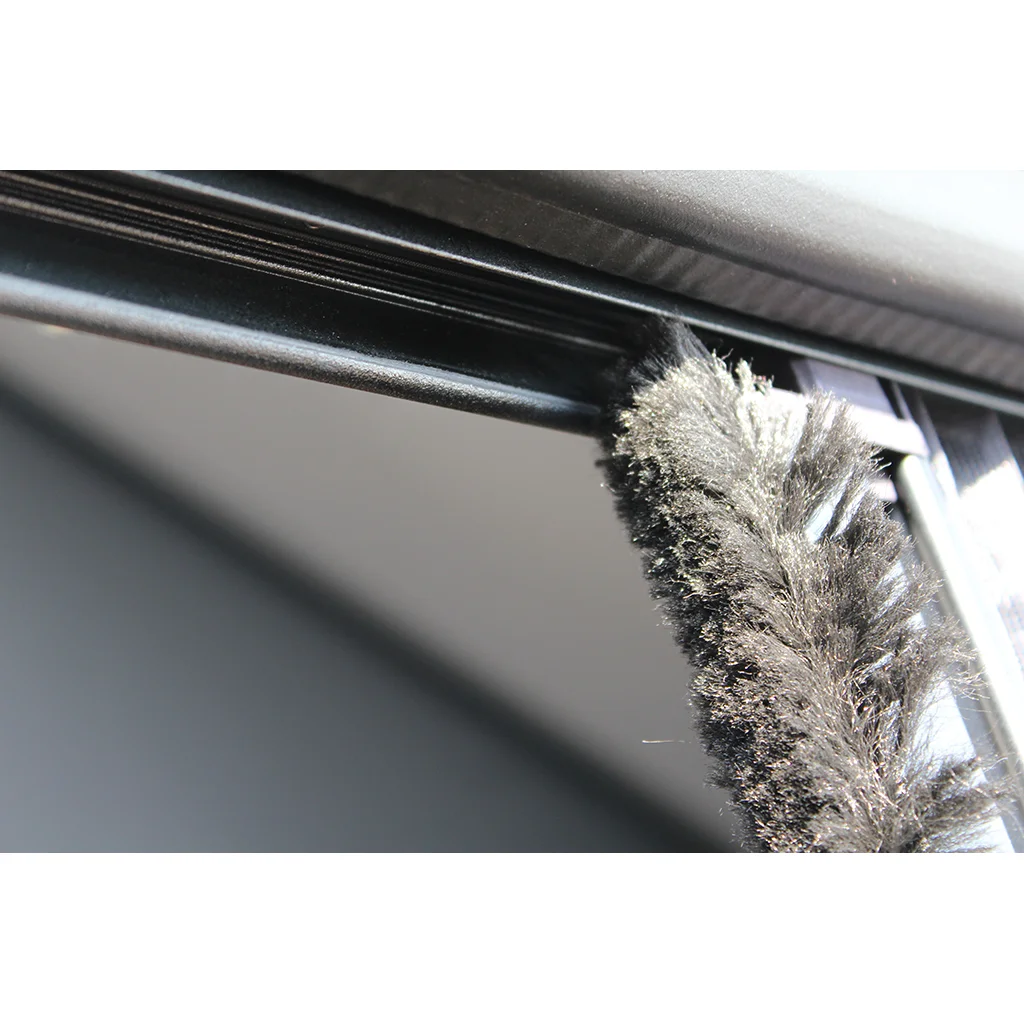 Horrex T5/T6 Right Hand Drive Door Fly Screen – view 3